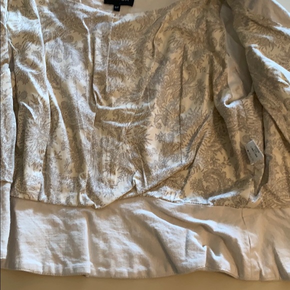 Miria  Linen Jacket - Picture 6 of 6